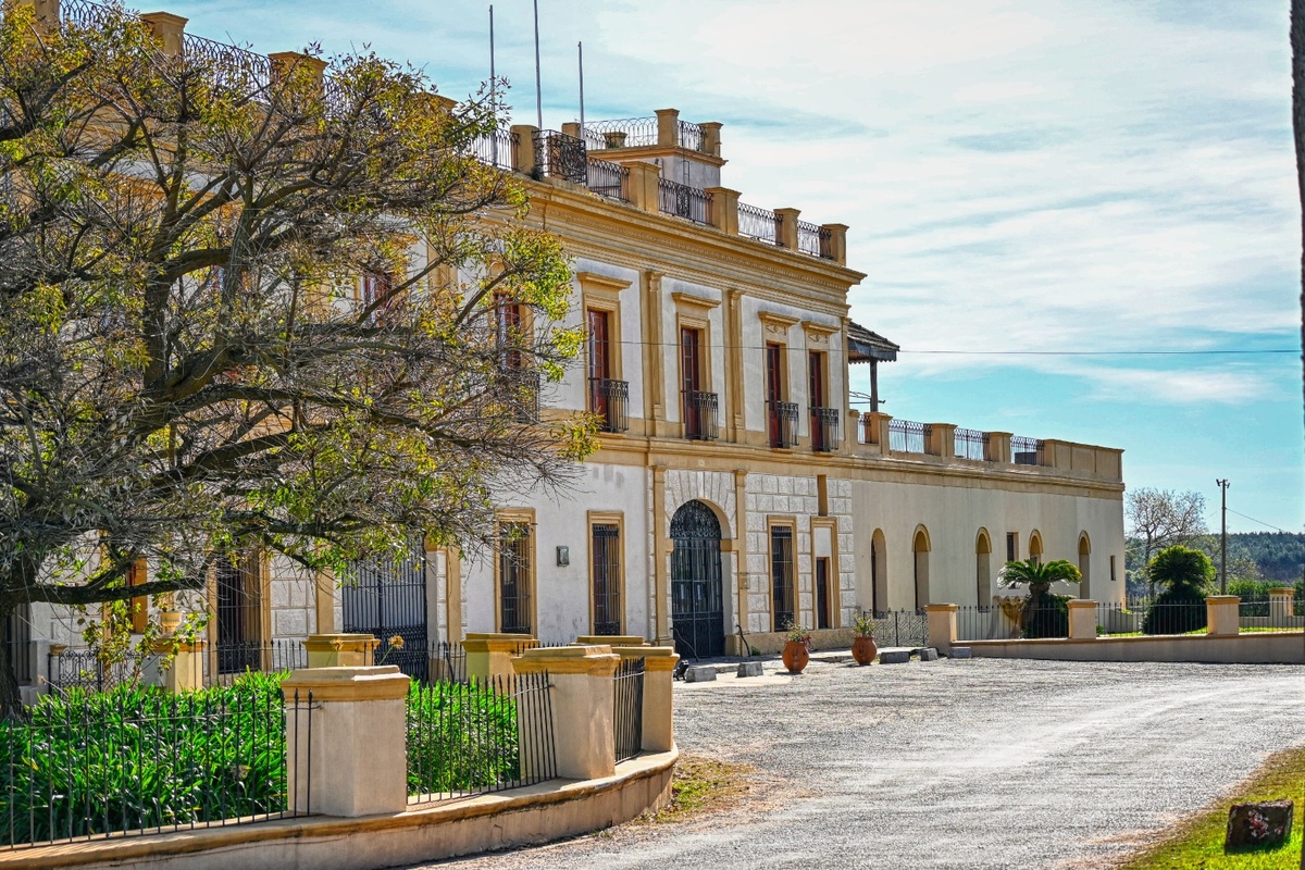 Castillo Mauá: la huella de un empresario que pensó en grande desde Soriano