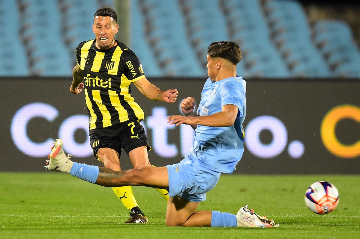 Clausura: Peñarol resistió ante City Torque e igualó 1-1 en el Estadio Centenario