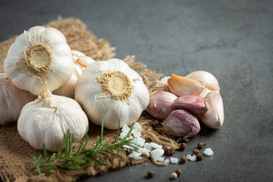 ¿El ajo es un superalimento? La clave está en los 10 minutos después de picarlo