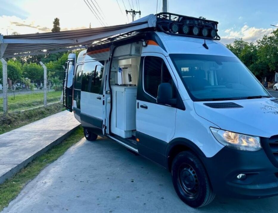 Se ve muy nuevo: condenan a dueño de motorhome de alta gama con matrícula de “cachilo”