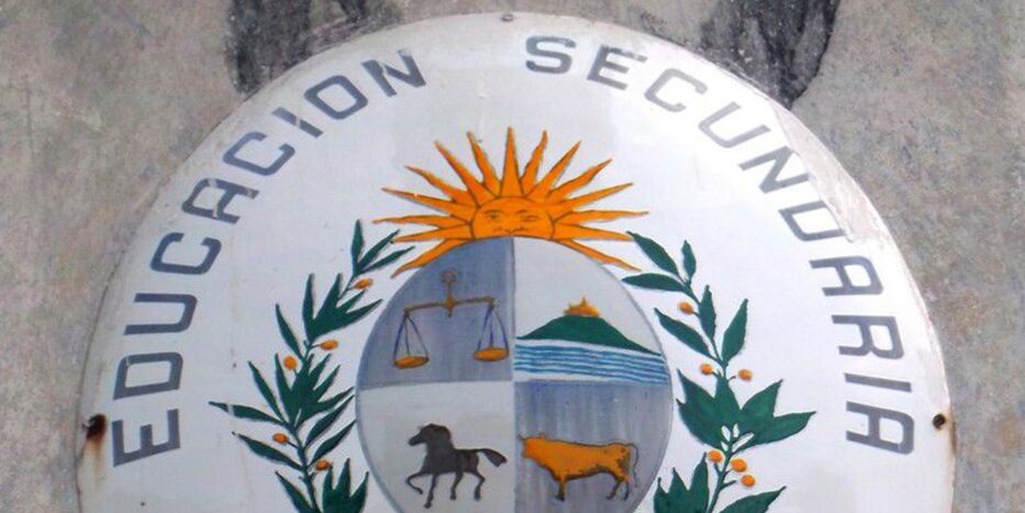 Acoso por parte de profesores: reclaman investigación por episodios en dos liceos