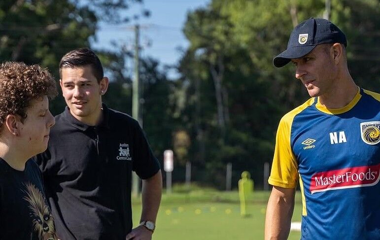 Nahuel Arrarte como ayudante en Central Coast Mariners de Australia. Foto: Instagram @nahuelarrarte