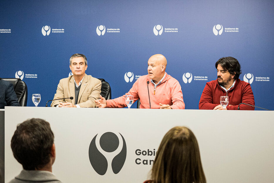 República Microfinanzas y el gobierno de Canelones sellaron acuerdo para apoyar a Mipymes