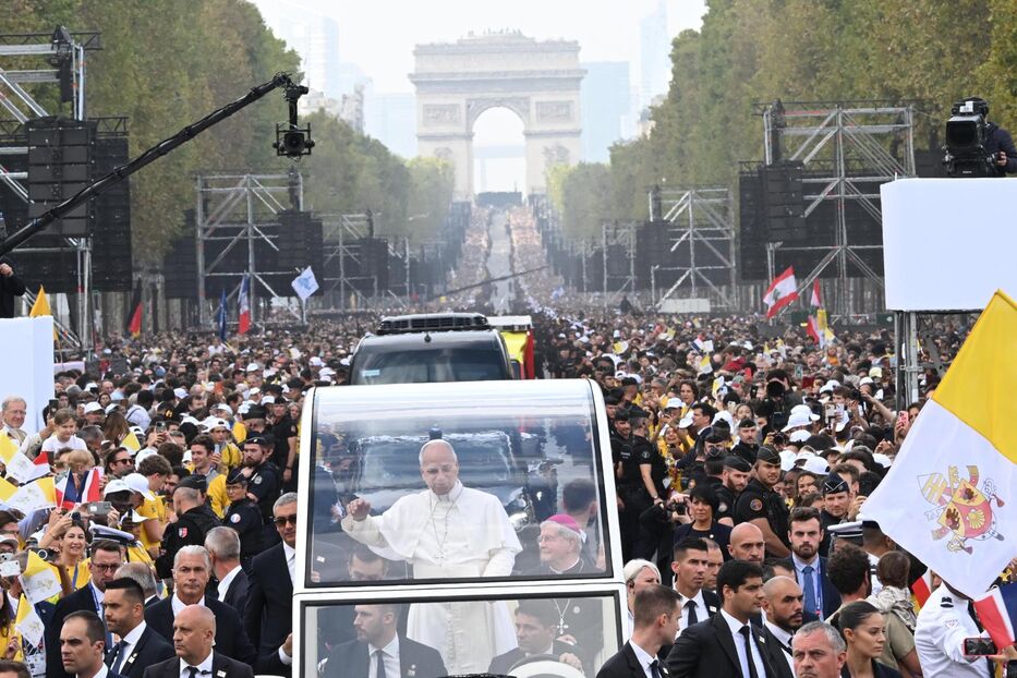 Francia: papa León XIV reunió multitudes y lanzó fuerte condena al aborto y la eutanasia