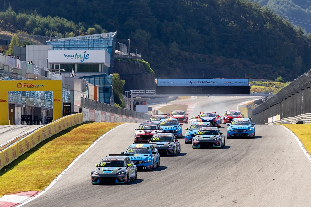 TCR World Tour: Urrutia fue séptimo en Corea del Sur y quedó tercero en el Mundial