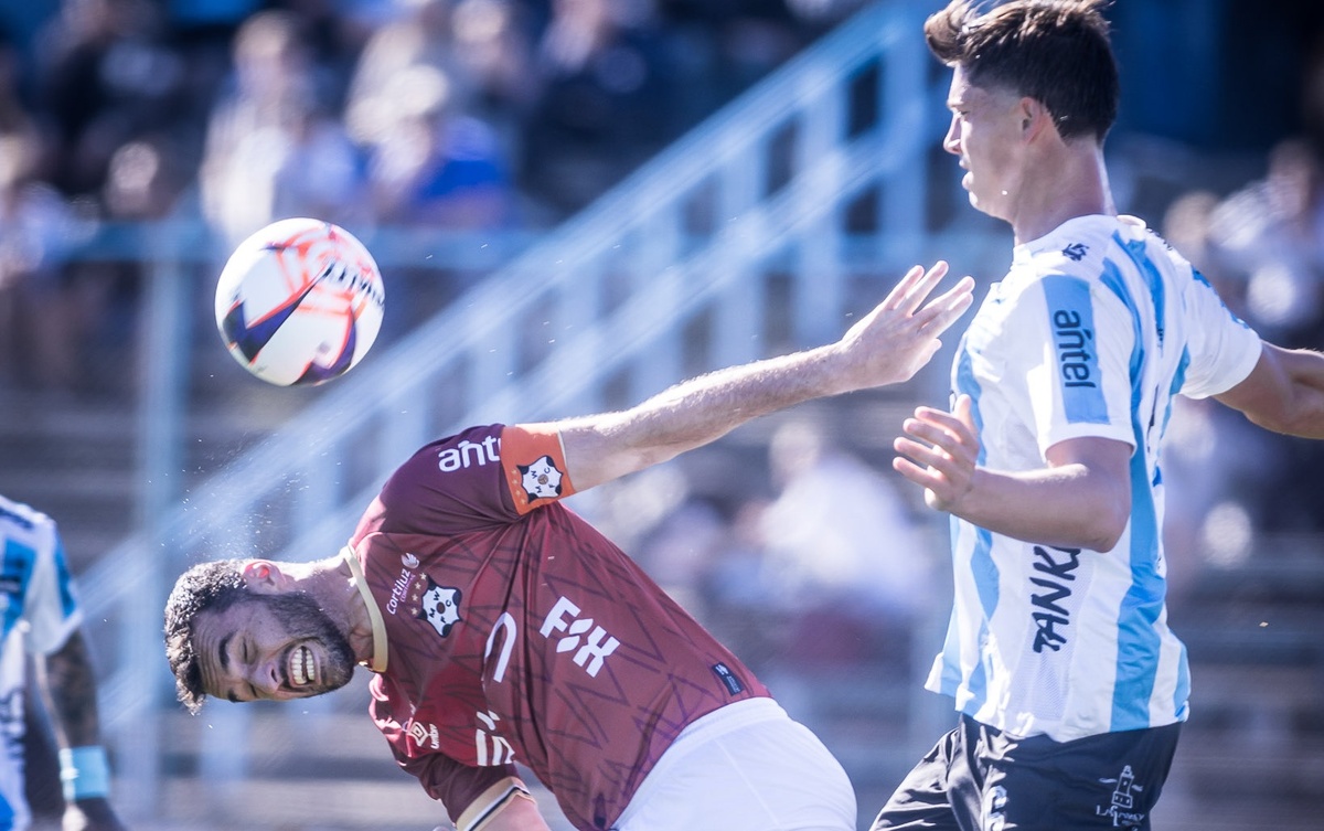 Clausura: Wanderers está venciendo a Cerro 1-0 en el Tróccoli, en duelo clave