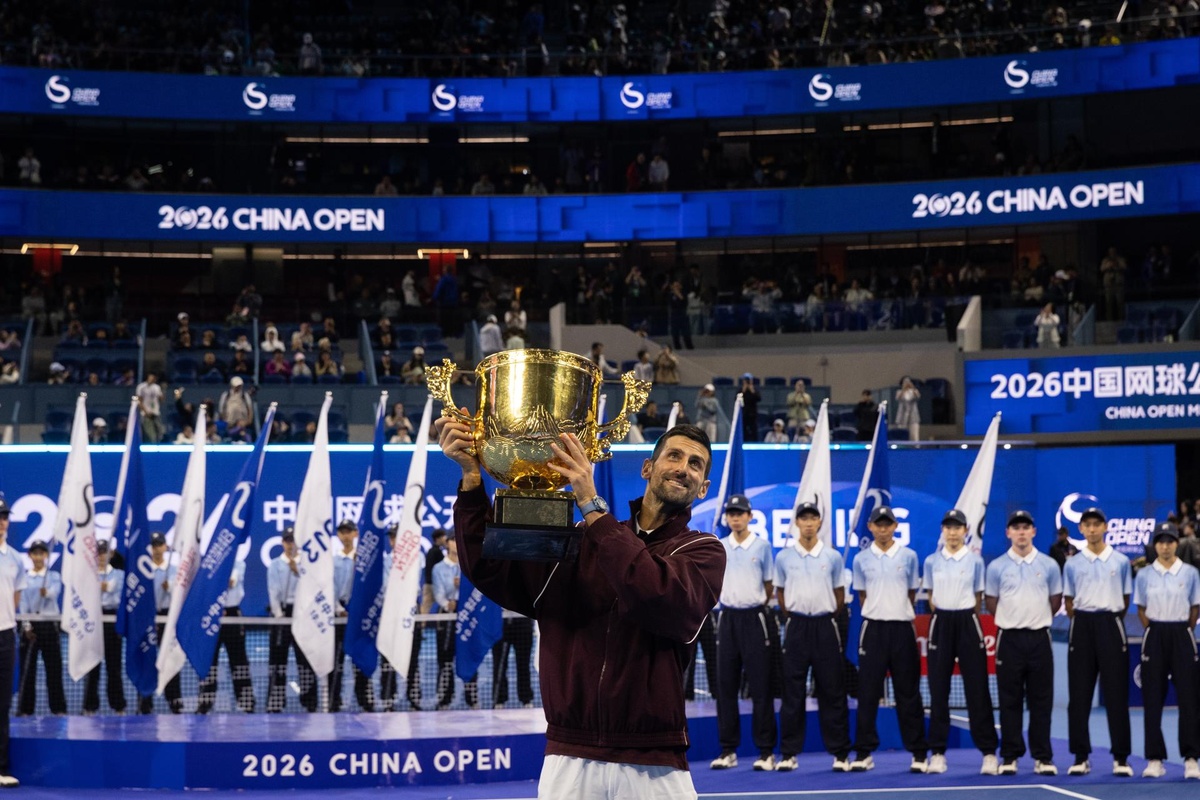 Tenis: Novak Djokovic se coronó en China, donde estiró su récord, y Alcaraz en Japón