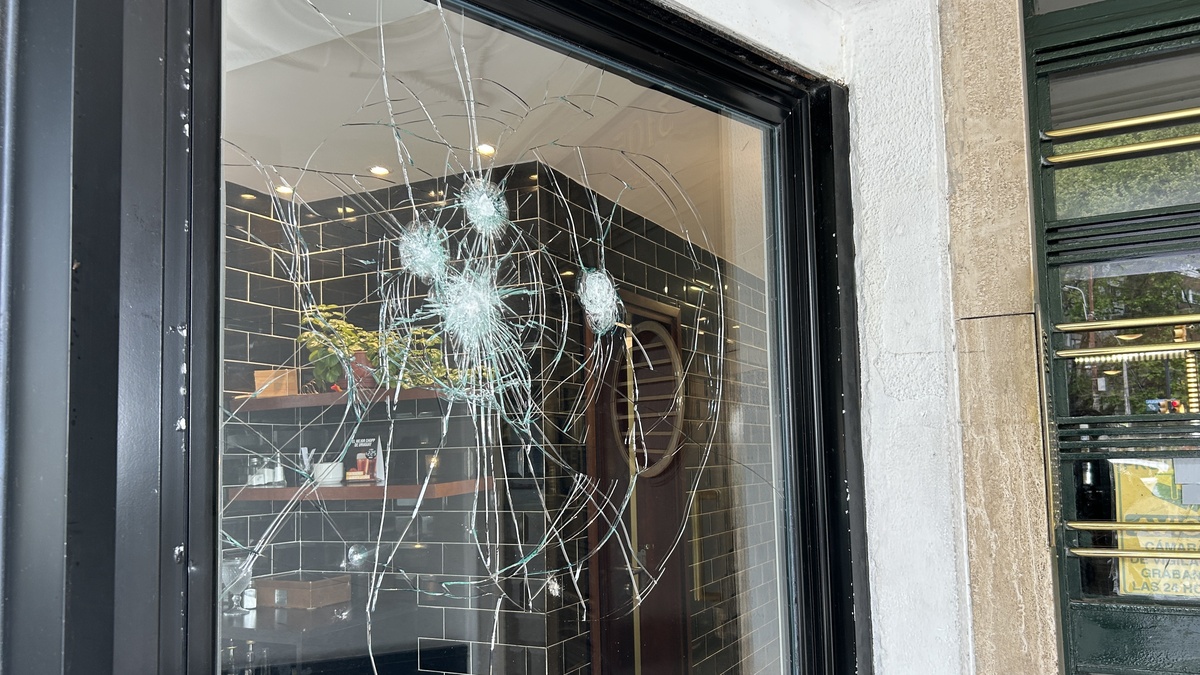 “Aparecieron encapuchados que se estaban drogando”: el intento de robo en bar de Pocitos