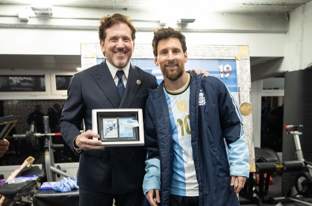 El presidente de la Conmebol desafió a Lionel Messi para que haga “lo único que le falta”