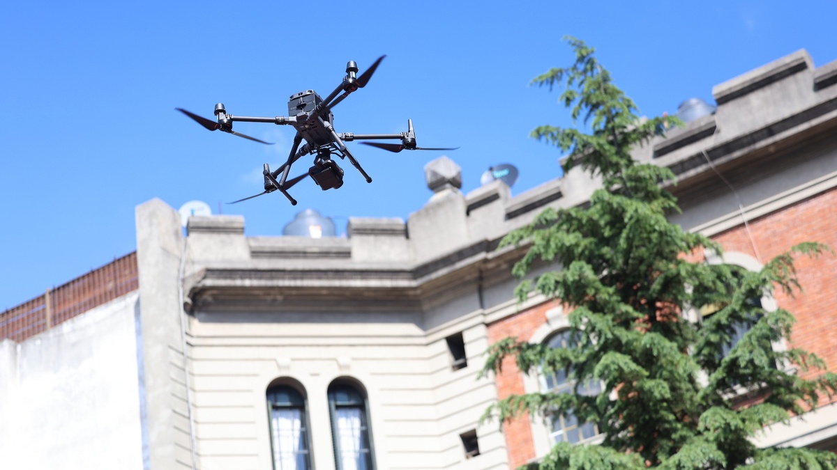 Licencia, curso y zonas prohibidas: diputado presentó proyecto para regular uso de drones