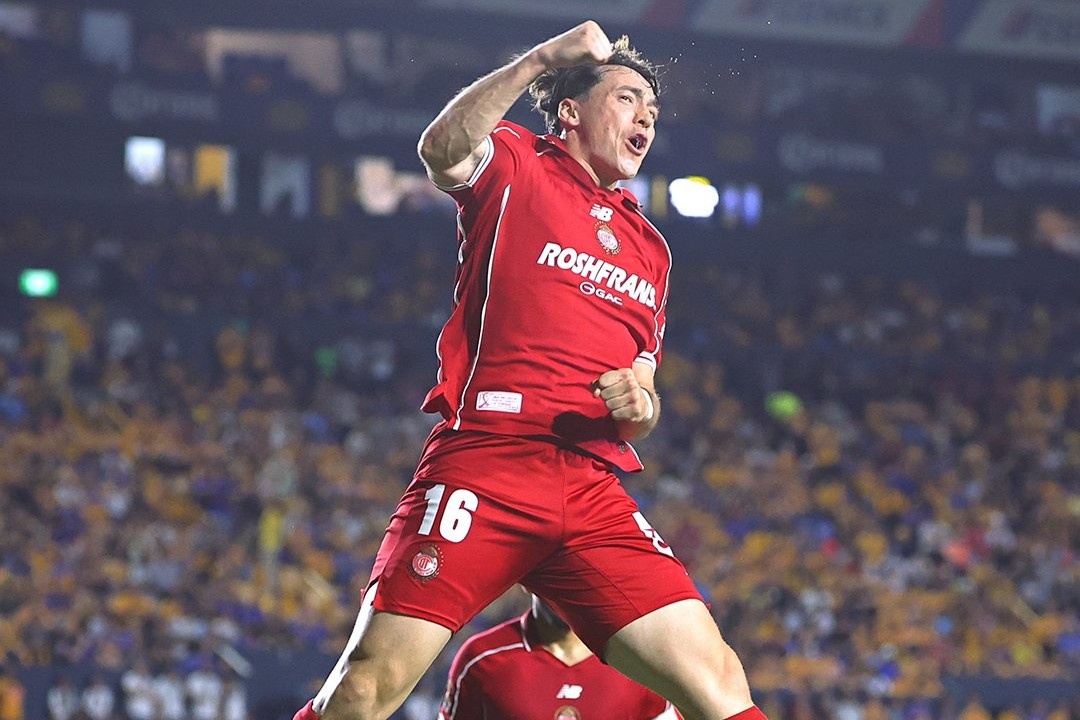 México: Tigres, con dos asistencias de uruguayos, venció a Toluca, para el que marcó Viñas