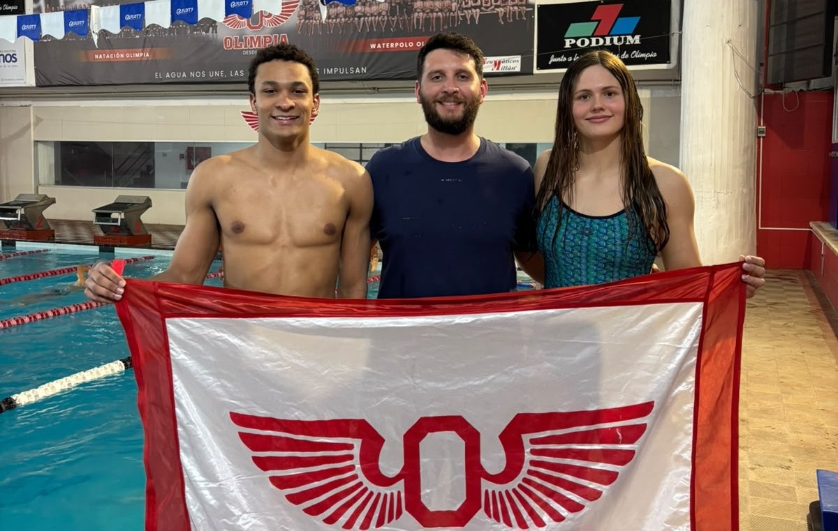 Luciana de Armas y Federico Castell: la natación celeste a los Olímpicos de la Juventud