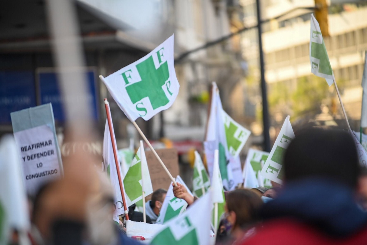 Paro en Salud Pública este jueves: por qué se lleva a cabo y qué servicios afecta