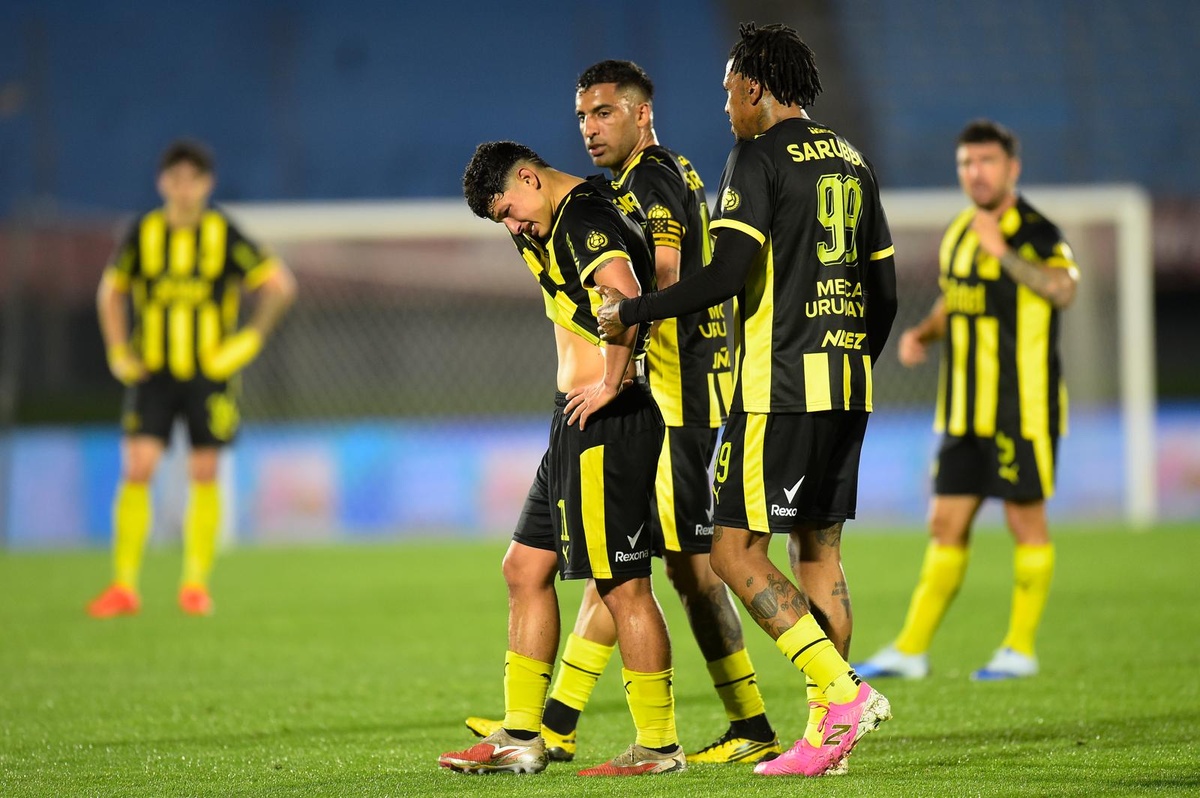 Leonel Jaime llegó a las lágrimas en pleno partido de Peñarol y Juventud: ¿qué pasó?