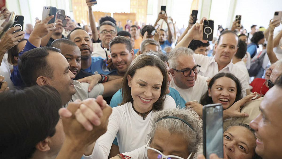 Corina Machado volvió a Venezuela tras 10 meses de exilio: “Nuestra voz soberana retorna”