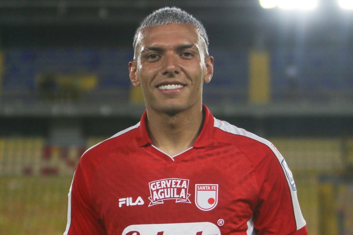 Franco Fagúndez figura total en Colombia: gol y asistencia en triunfo agónico de Santa Fe