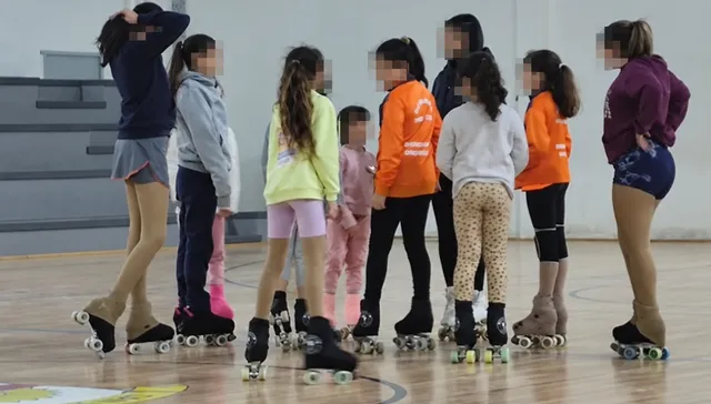 La patinó toda