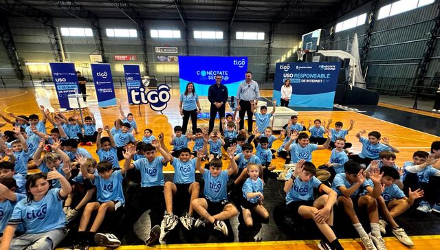Conéctate Seguro: clubes de baby fútbol reciben programa contra ciberacoso