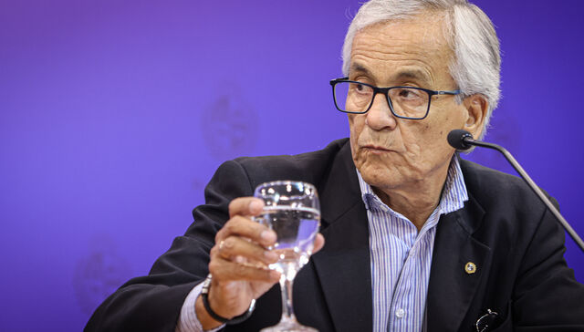 A dar explicaciones