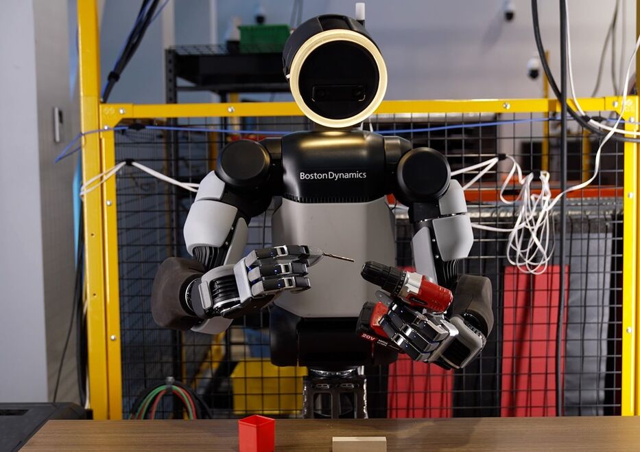 Atlas sorprende con nuevas manos: el robot ya puede usar taladros, amoladoras y sopletes