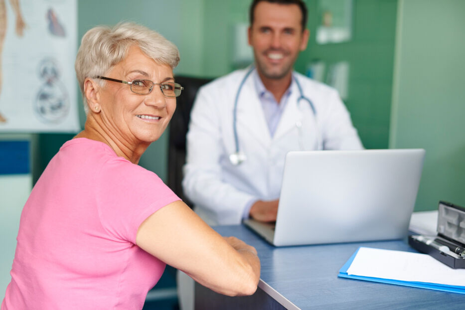 Octubre rosa: ASSE y Hospital de Clínicas ofrecen mamografías gratis en 10 departamentos