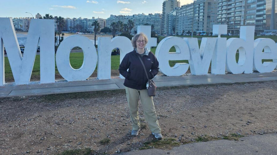 Edna, la psicóloga de Boston que se jubiló y eligió vivir en Uruguay gracias a consultora