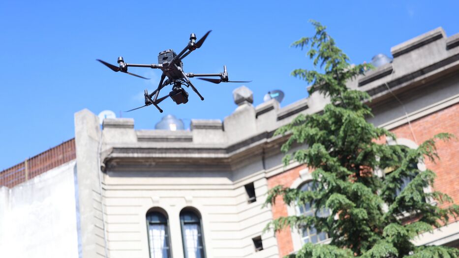 Licencia, curso y zonas prohibidas: diputado presentó proyecto para regular uso de drones