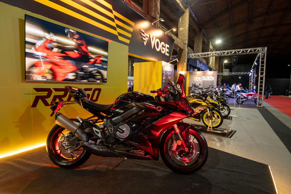 VOGE supera las expectativas de venta en Uruguay y pisa fuerte en la primera Motofest