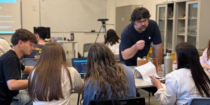 Matemática a pedal: una plataforma para recuperar conocimientos y aprender a ritmo propio