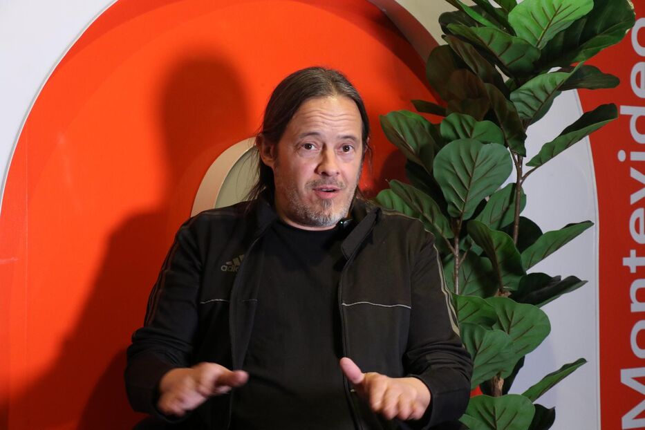 Nicolás Ibarburu: “Si la música se mantuviera como pieza de museo no estaría viva”