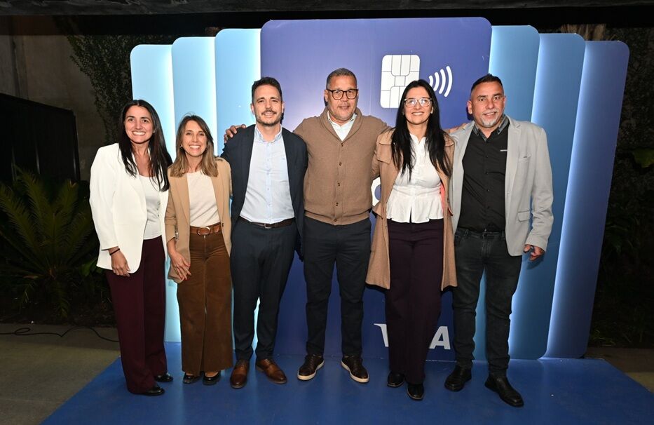 Yaninna Mella, Valeria Álvarez, Ignacio Rossi, Darío Rodríguez, Claudia Umpiérrez y Marcelo Pato Sosa.&nbsp;Foto: cedida a Montevideo Portal