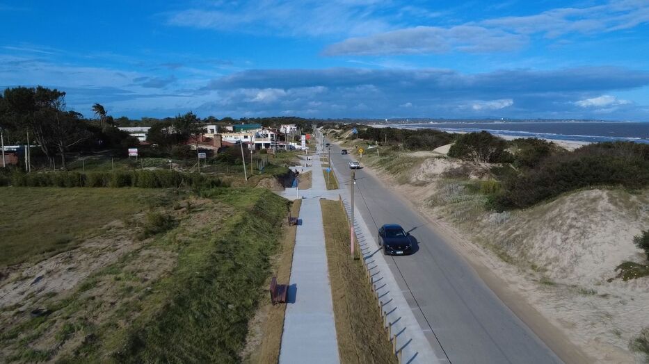 Se inauguró el primer tramo del paseo costero que unirá Parque del Plata con Atlántida