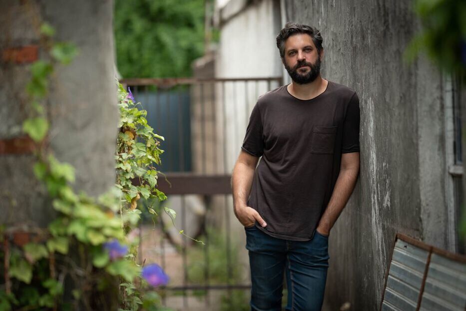 Gabriel Calderón: “El arte teatral es tal vez el arte más humano de todos”