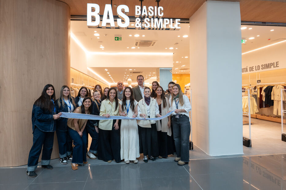 BAS reabrió su tienda en Portones Shopping con más espacio y una imagen renovada