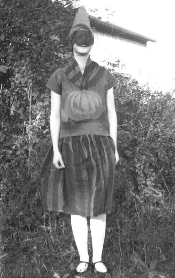 Disfraz de Halloween en Ontario, 1928. Crédito: Wikimedia Commons