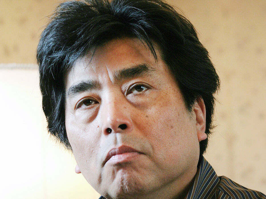 Murió a los 74 años Ryu Murakami, autor de “Azul casi transparente” y “Sopa de miso”