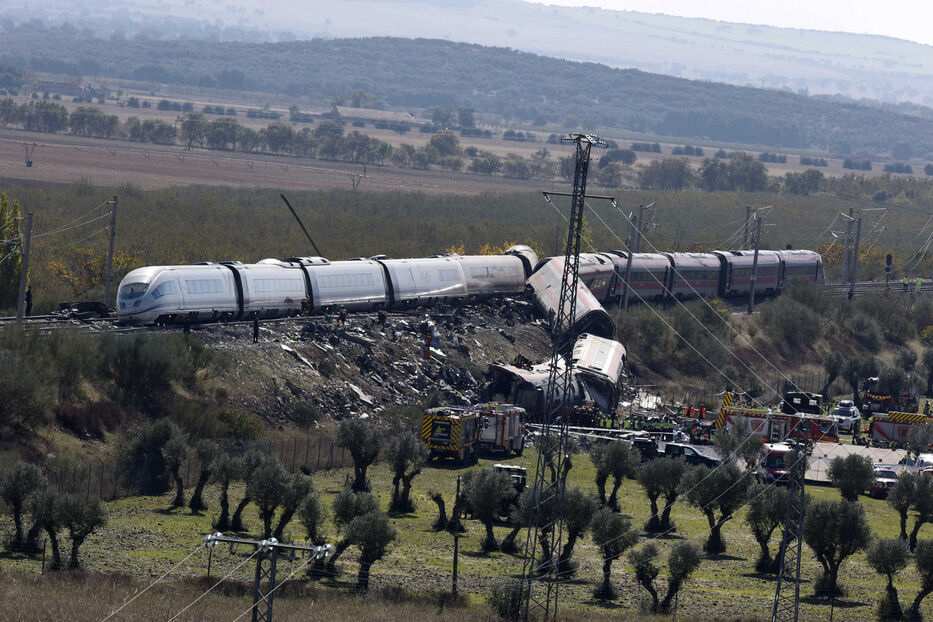 “Pensé que moría” y “gente decapitada”: argentino presente en choque de trenes en España